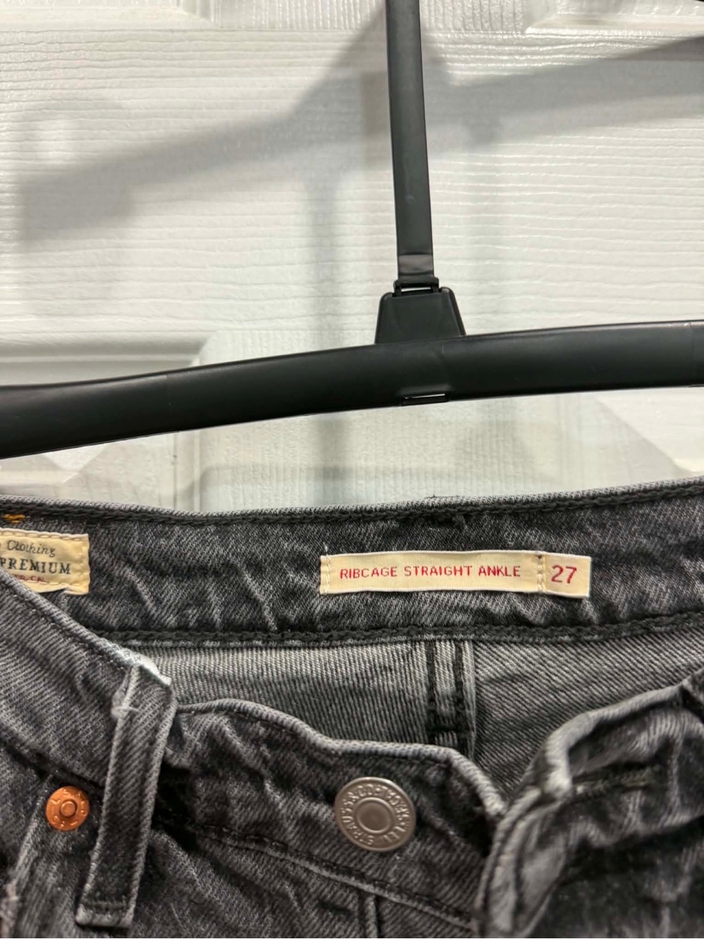 Levi's Ribcage Straight Ankle Jeans — Washed Black